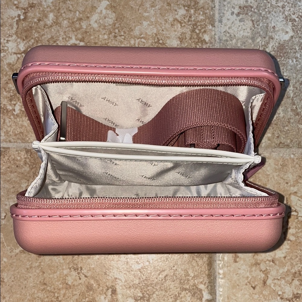 BNIB Away mini crossbody - Picture 4 of 9